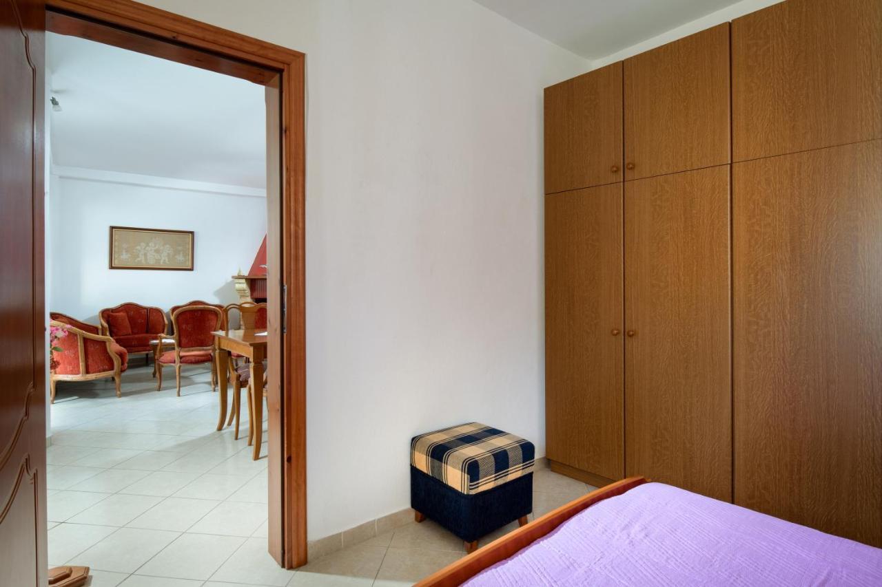 Thodoros Apartment Szikiá Kültér fotó